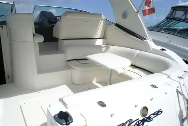 Comfortable cockpit with shade / Private Yacht for Twelve Passengers in Cancun